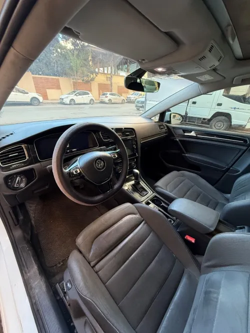 Volkswagen Golf 7 2018 Carat