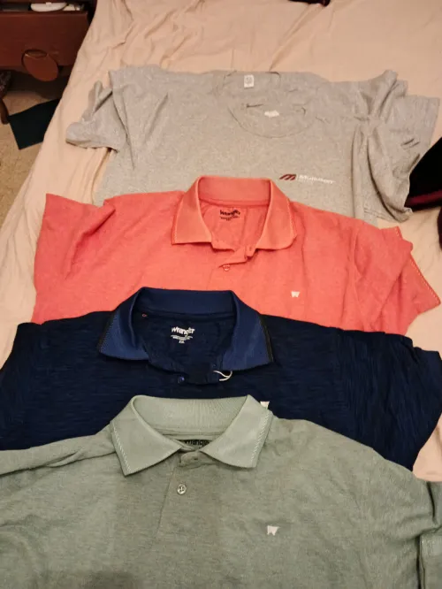 PRIX LOT 13ART à 450 Alf da / 100% Coton 13 NEUF (10 T-shirts et 03 Polos)
