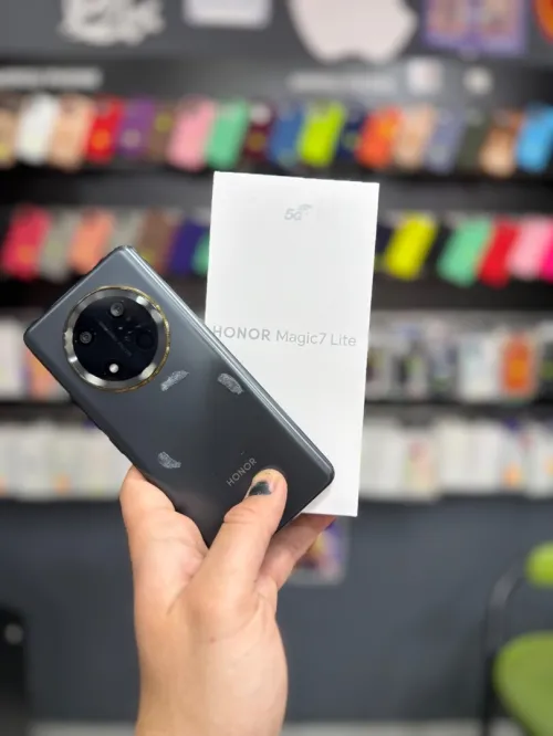 Honor Magic 7 lite 5G 8/256 GB état neuf