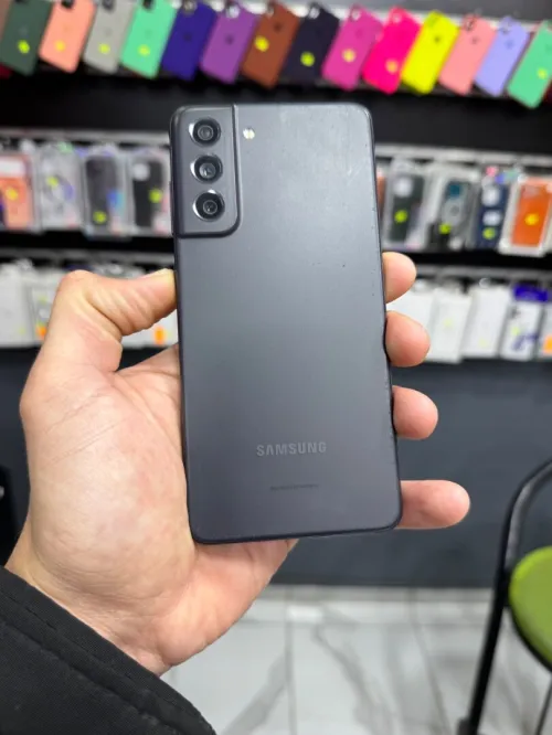 Samsung Galaxy s21FE 5G 1 SIM 6/128 bon état