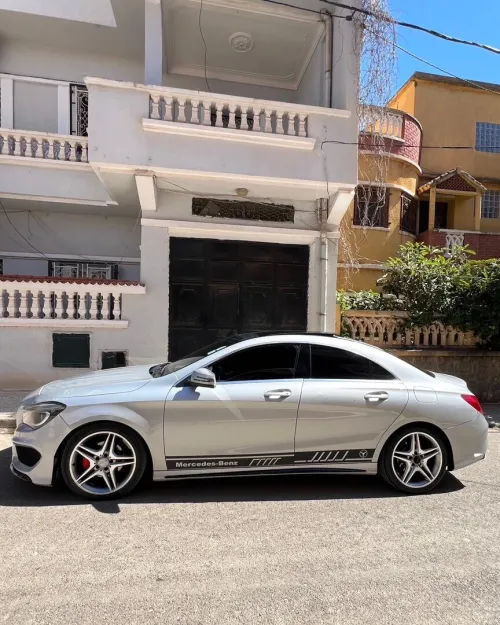 Mercedes CLA 2014 Coupé Exclusif + AMG 
