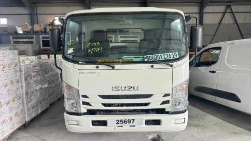 Isuzu 2026 4 ton NPR 71 fabrication Japon 2026