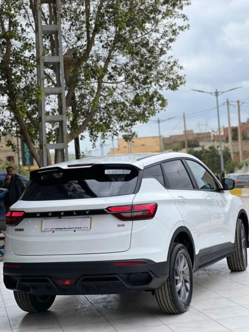 Geely Coolray 2025 