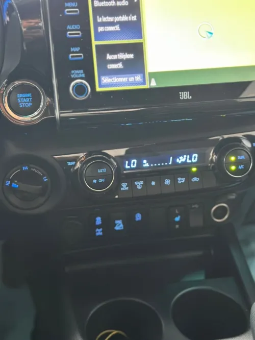 Toyota Hilux 2022 invisible