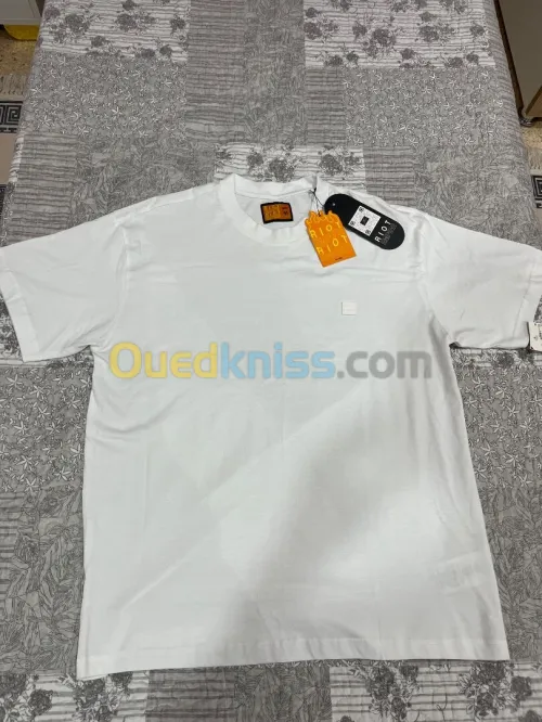 T-Shirt Oversize Taille M Riot Empire