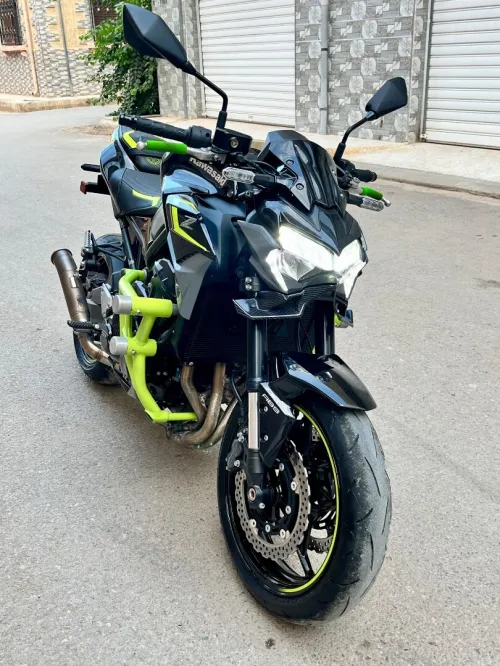 Kawasaki Z900 safia 2024