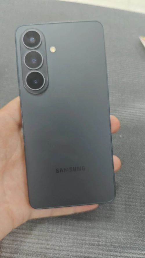 Samsung S26