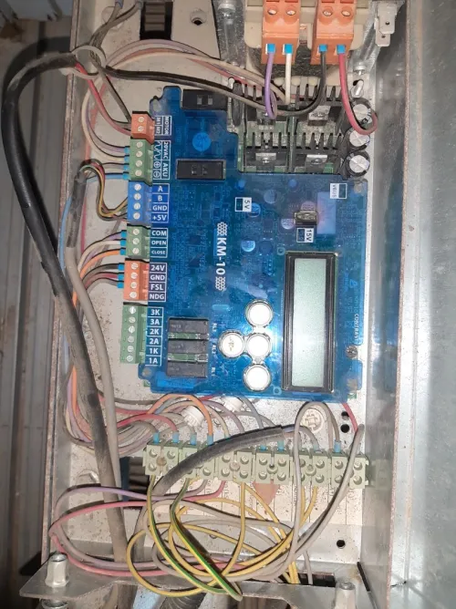 Montage , Réparation , Maintenance des Ascenseurs 