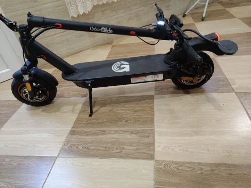 Trotinette electrique urbane glide