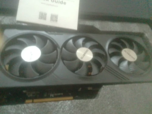 RX 7700 XT - 12GB