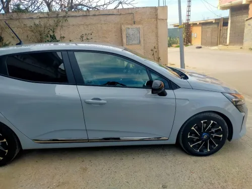 Renault Clio 5  2025 Evolution