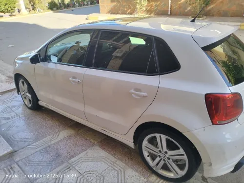 Volkswagen Polo 2015 R-line