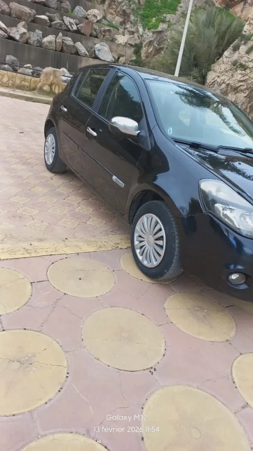 Renault Clio 3 2011 Exception