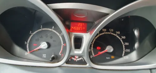Ford Fiesta 2010 TITANIUM