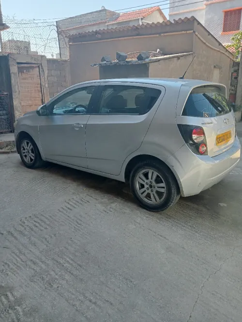 Chevrolet Sonic Hatchback 2014 