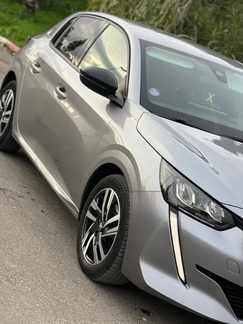 Peugeot 208 2021 Allure