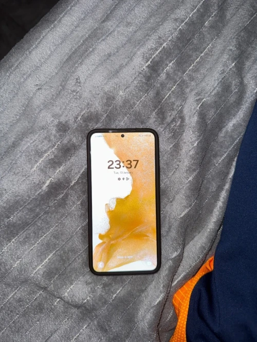 Samsung S22