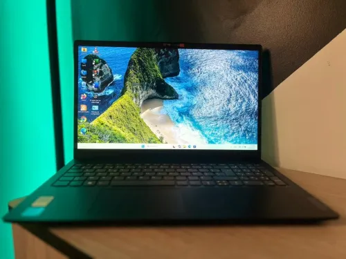 LENOVO V15 G4 i5 13420H 8GB 512GB 15.6 FHD