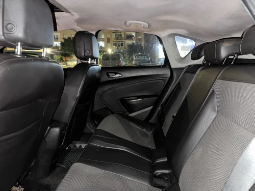 Opel Astra 2011 ASTRA J  TOUT OPTIONS