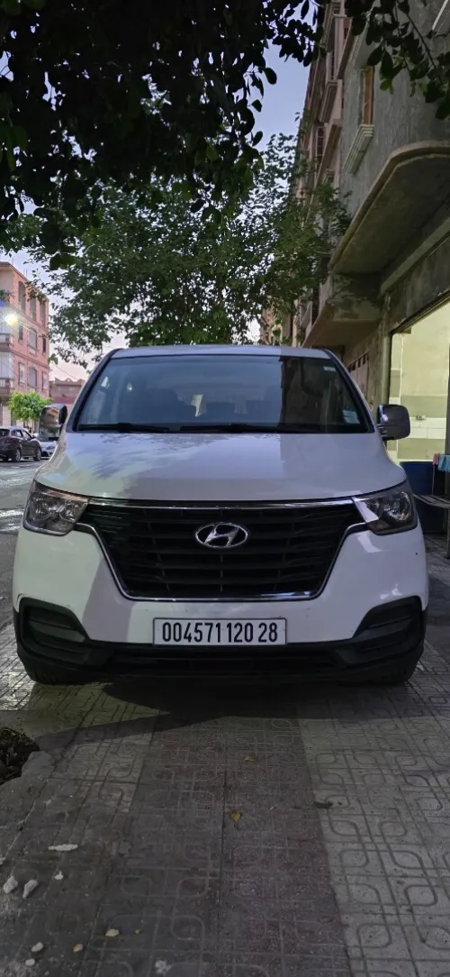 Hyundai H1 2020 vitré 8P