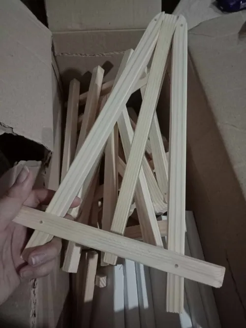 Mini chevalets trépied en bois حوامل خشبية ثلاثية الأرجل
