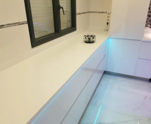 Plan de travail cuisine en Corian  سطح مطبخ