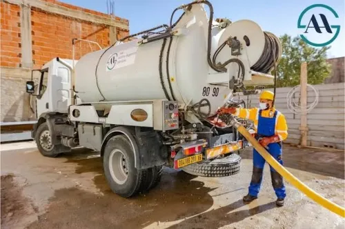 Camion vidange débouchage quel âge nettoyage