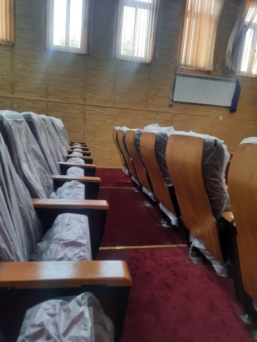Chaises, fauteuils pour salles de conférence, auditorium....