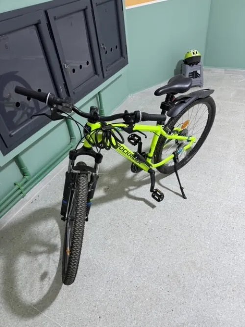 Vélo  VTT tout terrain B-Twin ROCKRIDER ST 100 27,5 pouces quasi neuf