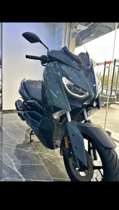 Yamaha Xmax 2022