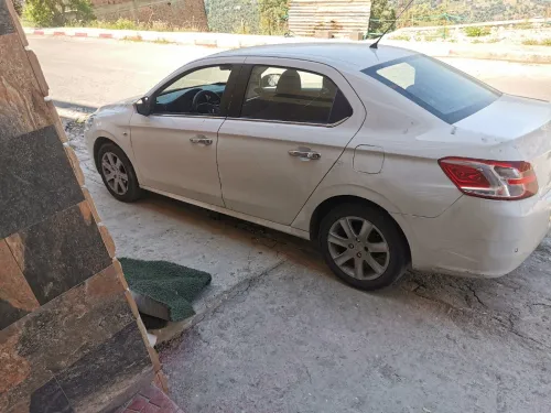 Peugeot 301 2013 Allure