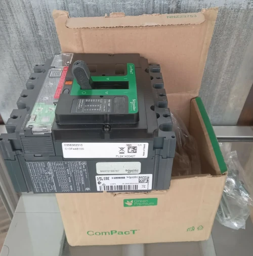 Disjoncteur Schnider Electric ComPacT NSX100F différentiel MicroLogic 4.2AB 100A