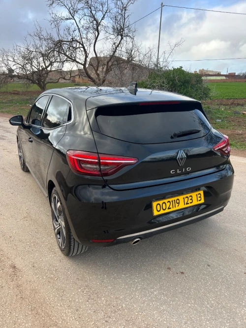 Renault Clio 5  2023 
