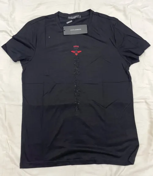 T-shirt lafar lakhar maylha9ch