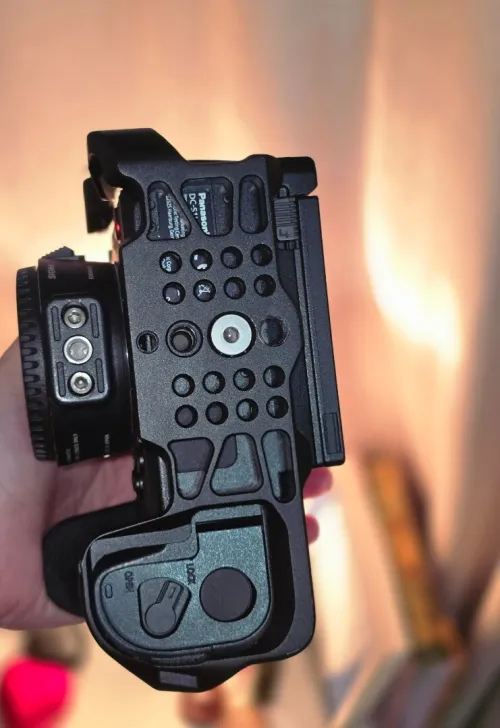 Lumix s1H + bague sigma mc 21 + cage