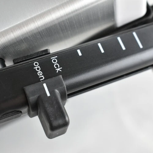 Panineuse Et Grill Electrique SilverCrest Multi Positions 1200 W avec Control de Température - HRG1101