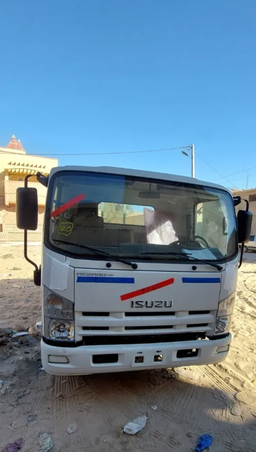 Isuzu Npr71 2024