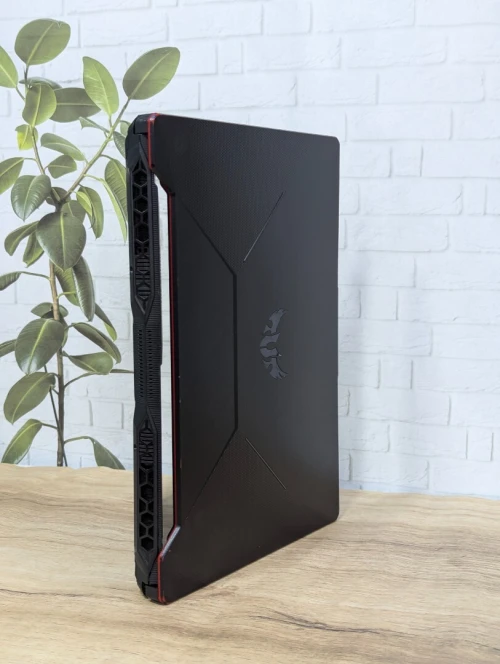 Pc gamer Asus TUF ryzen 5 4600h gtx 1650 ti 16go ram 512 nvme