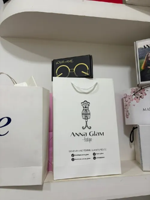 des sacs de shopping personalisés (sac en plastique, tnt , en carton ou en tissu )