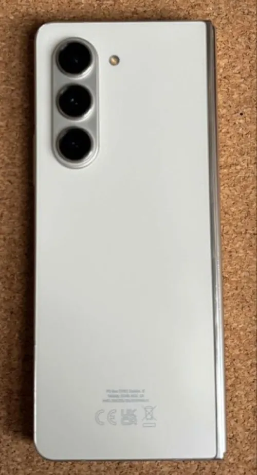Samsung galaxy z fold5 SM-F946B/DS 256/12gb