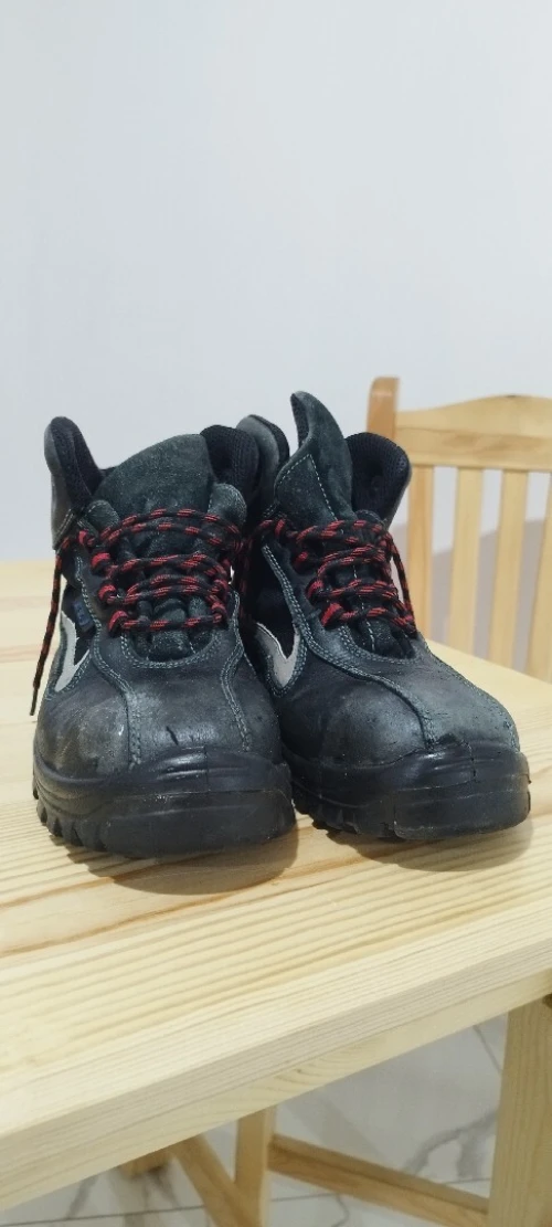 goudasse cuir véritable BLj original pointure 42