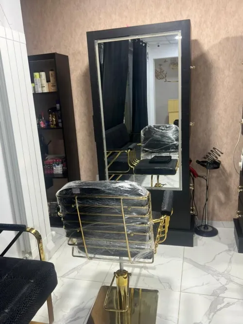 locale en location avec le matériel en vente