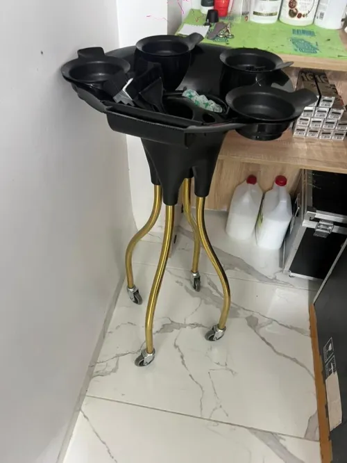 vente matériel esthétique et coiffure profesionnelle