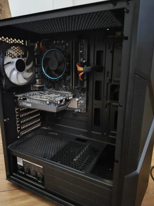 Pc gamer avec écran