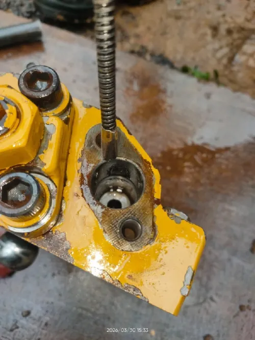 Services de Réparation Hydraulique  Engins et Travaux Publics