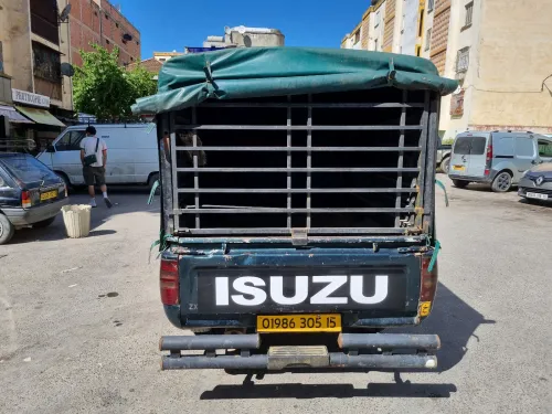 Isuzu Isuzu 2005 Isuzu