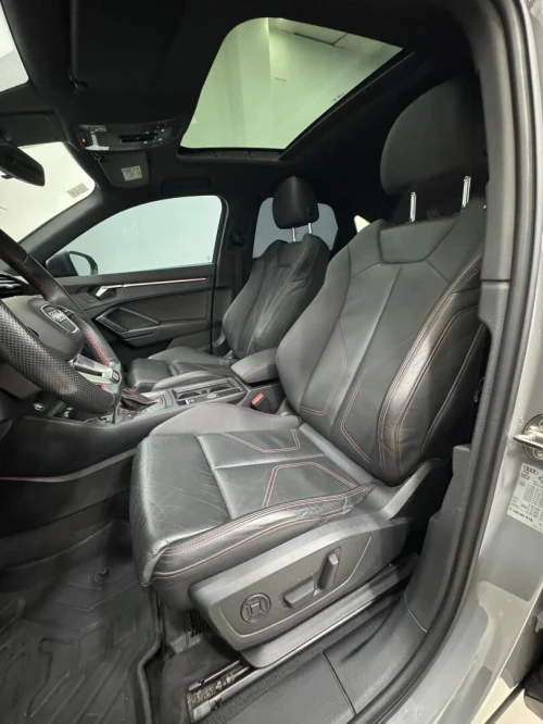 Audi Q3 2023 S-LINE INT EXT