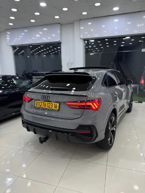 Audi Q3 2023 S-LINE INT EXT