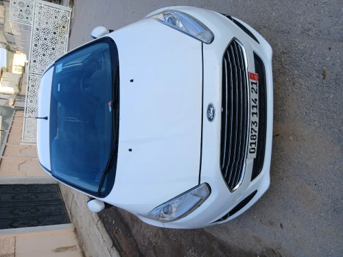 Ford Fiesta 2014 Titanium 
