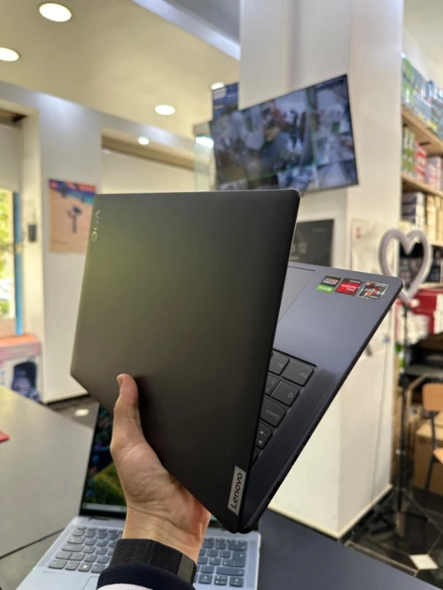 LENOVO YOGA Slim 7 Pro X AMD Ryzen 9 6900HS, 16 Mo 32GB 1TB SSD 14 Full HD 3K 120hz NVIDIA RTX 3050